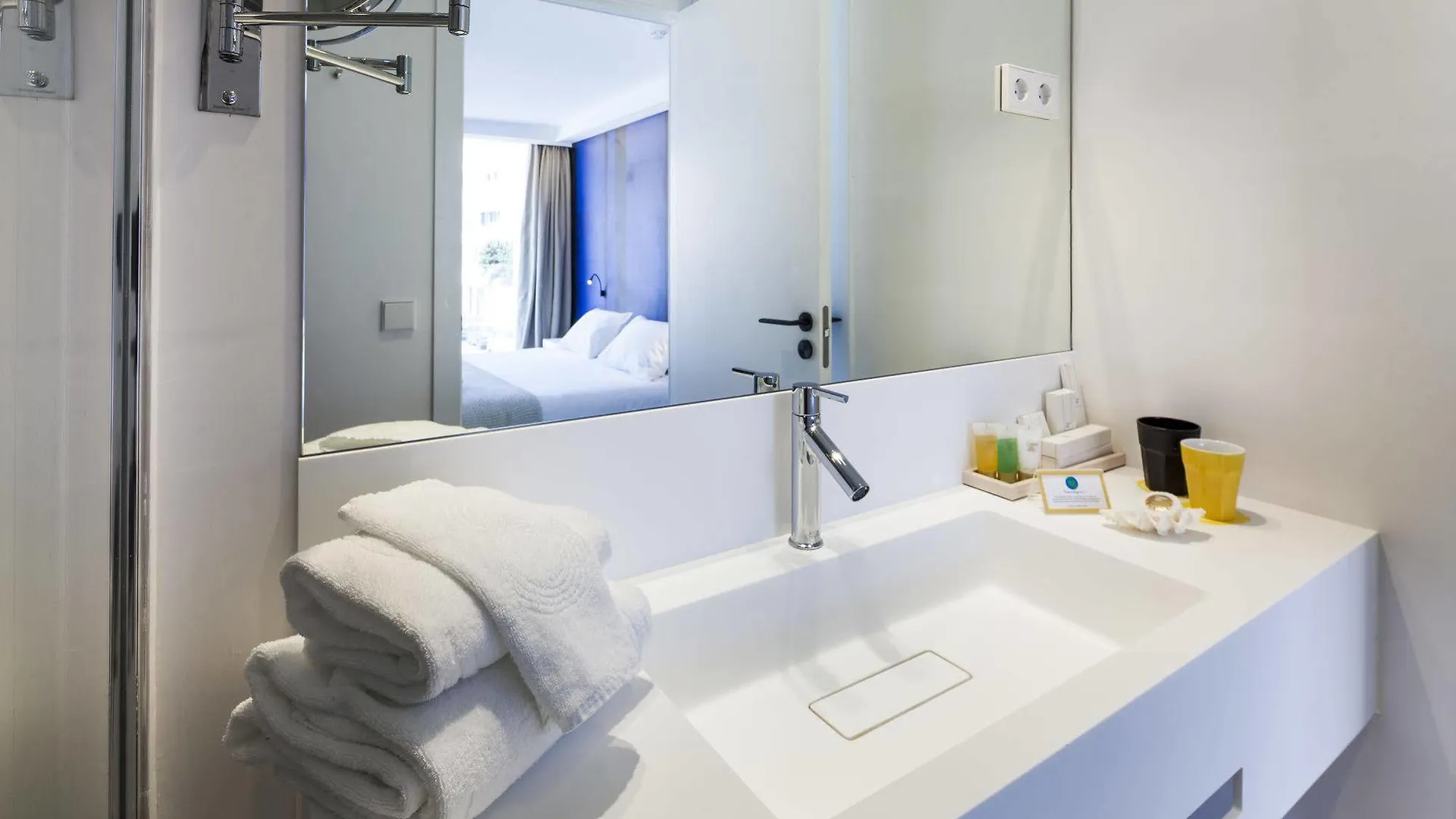 Sud Ibiza Suites