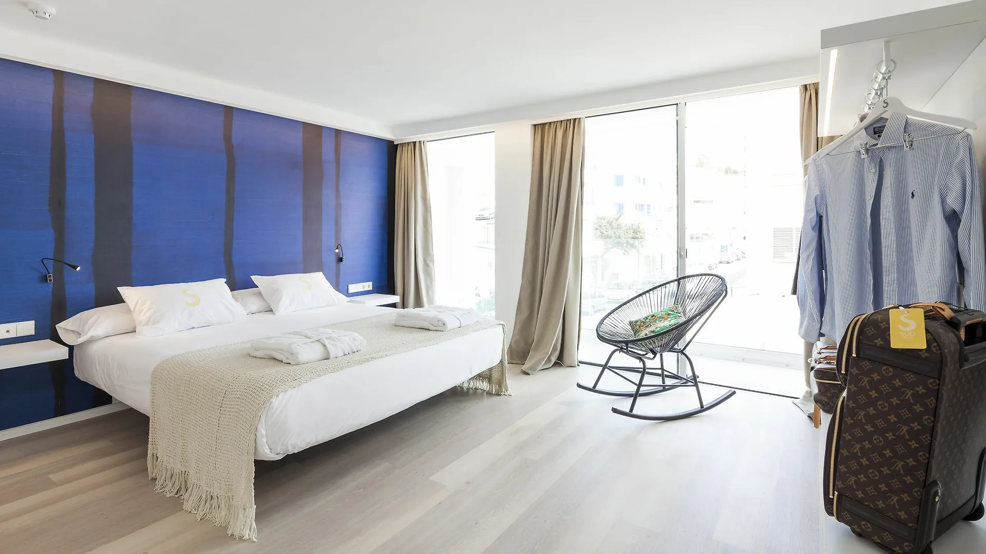 Sud Ibiza Suites Aparthotel