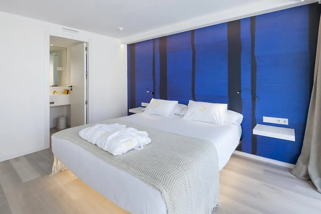 **** Aparthotel Sud Ibiza Suites Španělsko