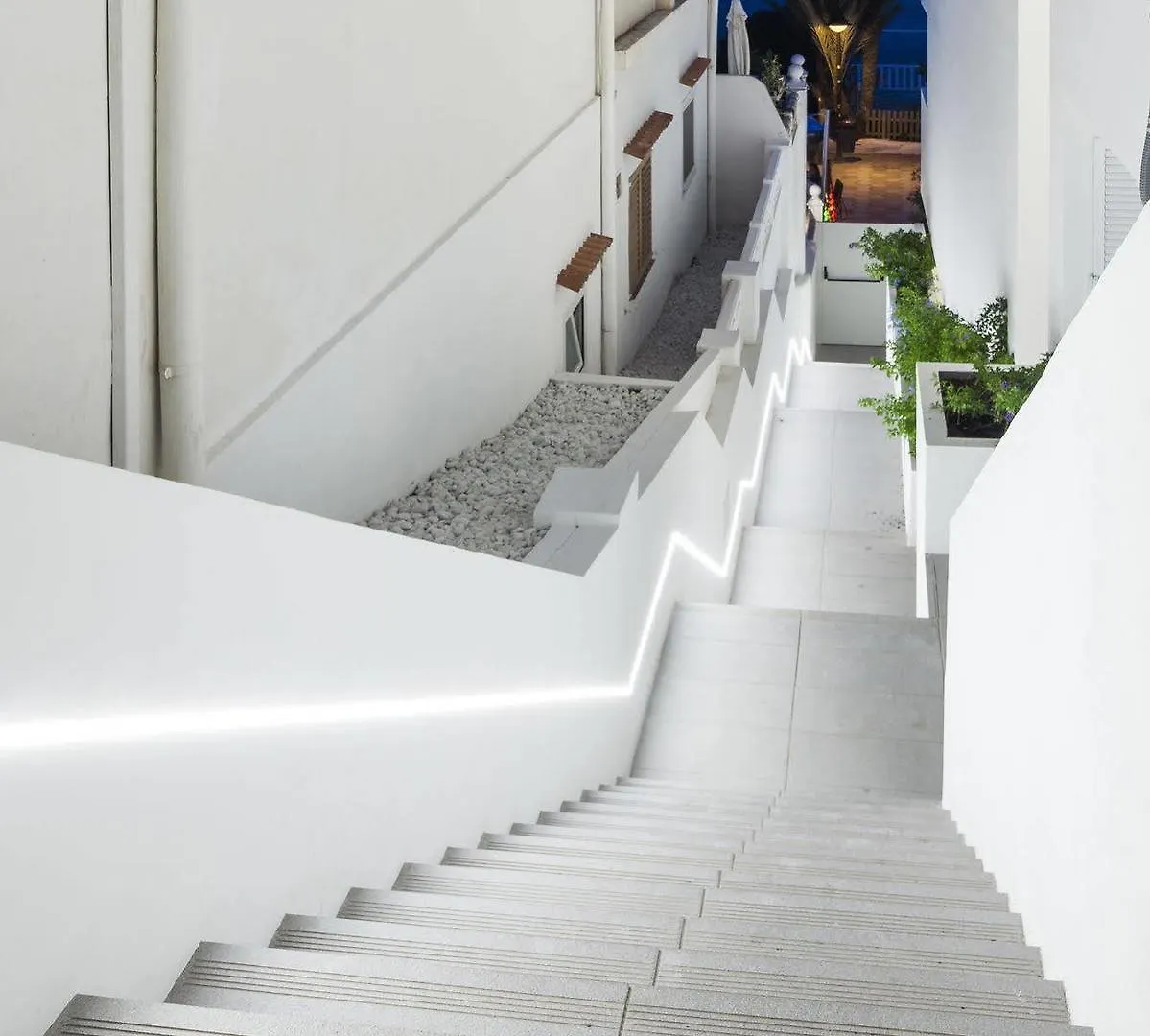 Sud Ibiza Suites Aparthotel