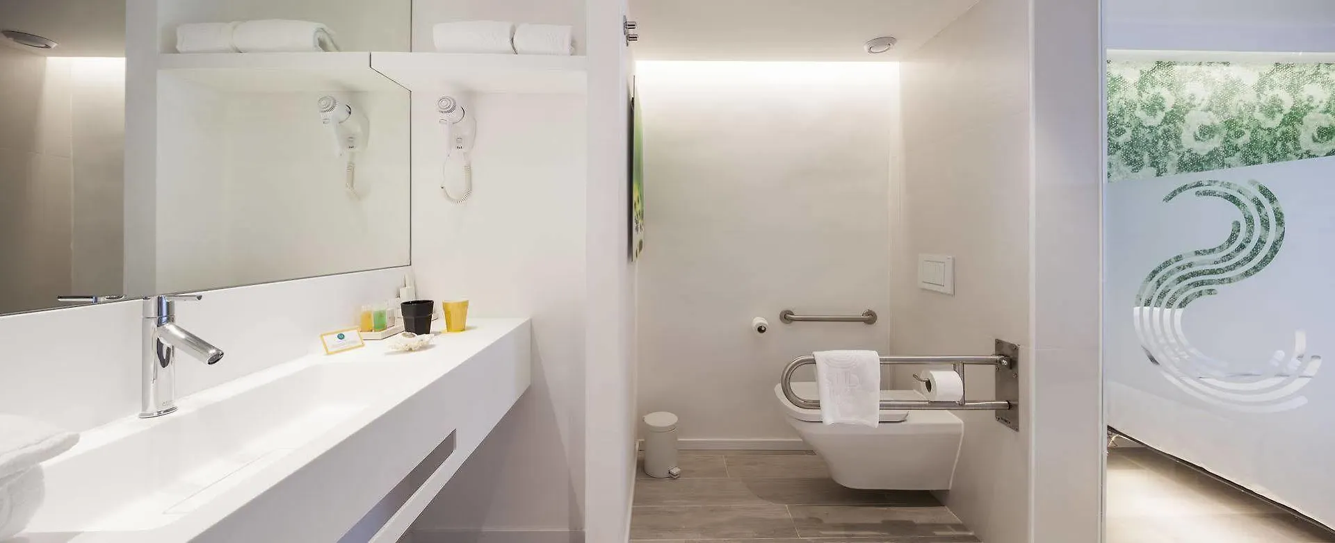 Sud Ibiza Suites 4*,